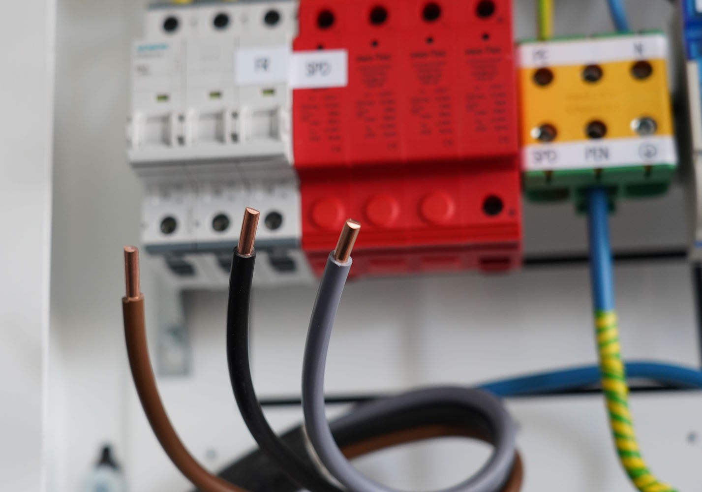Kurs Domowej Elektryki 2.0